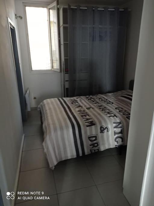 Appartement Au Coeur Du Village Санари-сюр-Мер Екстериор снимка